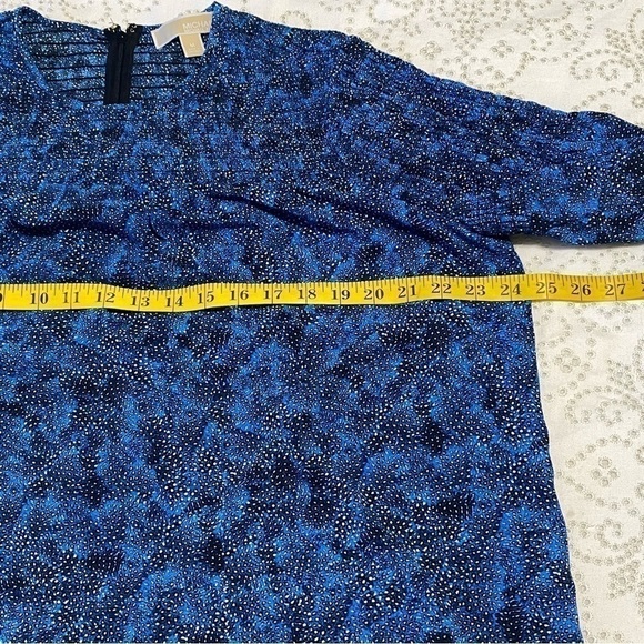 Michael Kors smocked flowy bell sleeve top size M - Picture 6 of 11